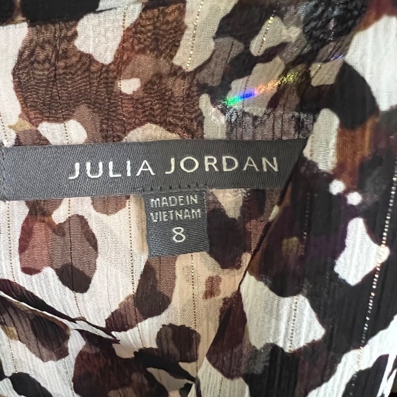 Julia Jordan Pantsuit. Animal print and black. Size 8. Brand new. - Picture 5 of 6